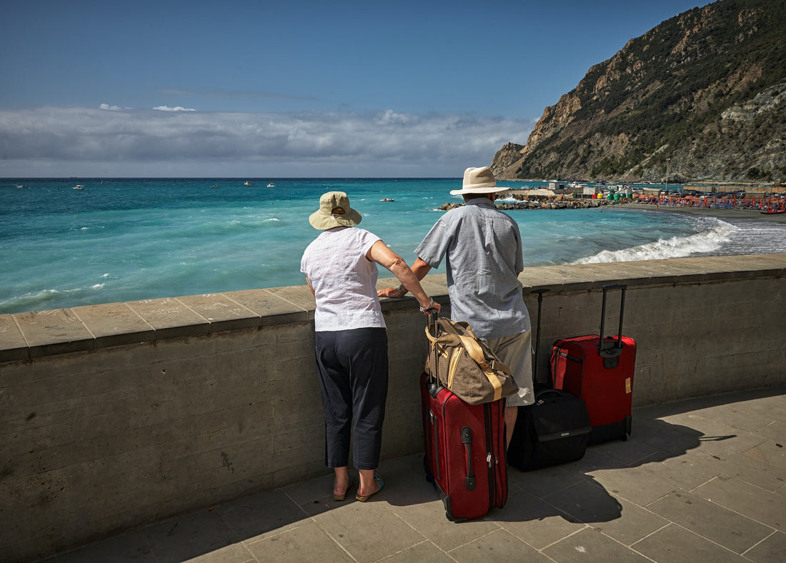Travelling Safely as a Senior: Discover Ways to Navigate Your Adventures with Confidence